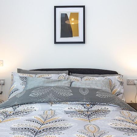 Royal Ebony By Asquare Lettings Apartment Manchester Bagian luar foto