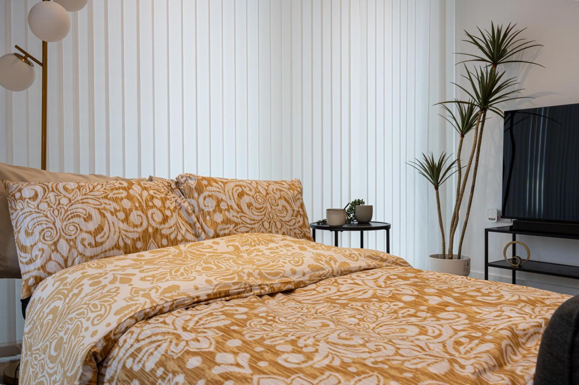 Royal Ebony By Asquare Lettings Apartment Manchester Bagian luar foto